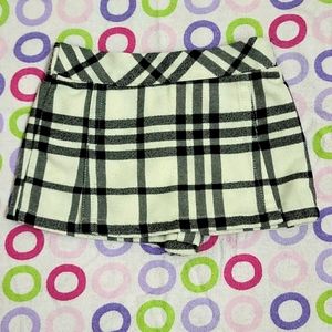 ° SZ 3-6MO • Skort °